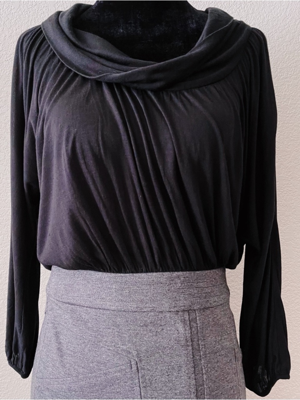 BCBGMaxAzria Jersey Knit Contrast Dress - Picture 5 of 11